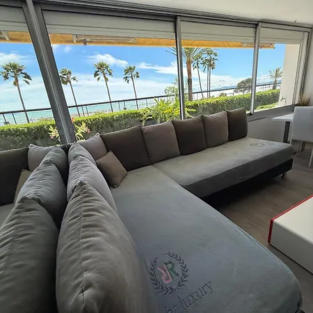 Apartamento Beachfront On The French Riviera *