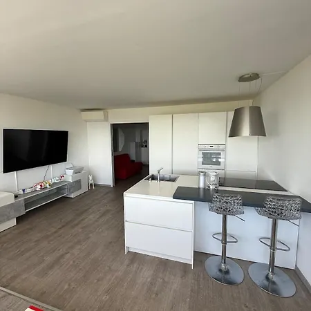 아파트 Beachfront On The French Riviera